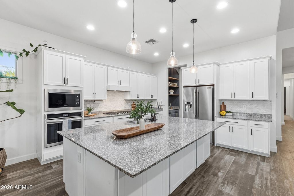 9310 W YELLOW BIRD Lane, Peoria, AZ 85383 — photo 4