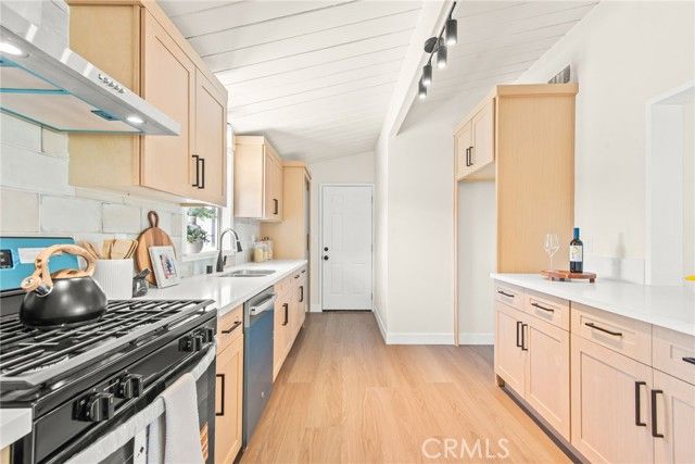 1224 N Albertson Avenue, Covina, CA 91722