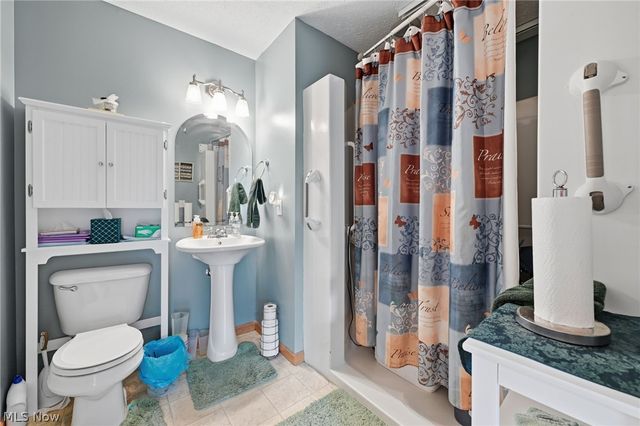 4901 Roscommon Drive, Brunswick, OH 44212