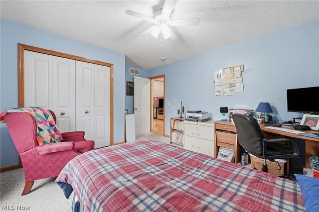 4901 Roscommon Drive, Brunswick, OH 44212