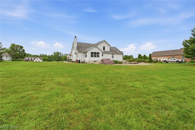 4901 Roscommon Drive, Brunswick, OH 44212