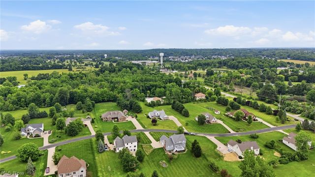 4901 Roscommon Drive, Brunswick, OH 44212
