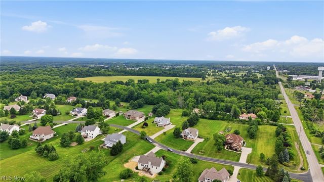 4901 Roscommon Drive, Brunswick, OH 44212