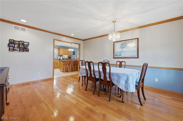 4901 Roscommon Drive, Brunswick, OH 44212