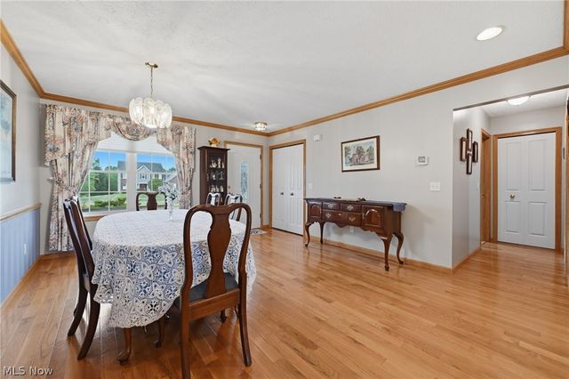 4901 Roscommon Drive, Brunswick, OH 44212