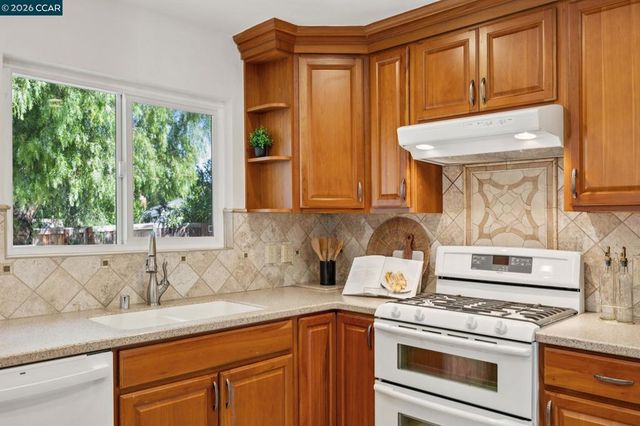 3706 Edmonton Way, Concord, CA 94520