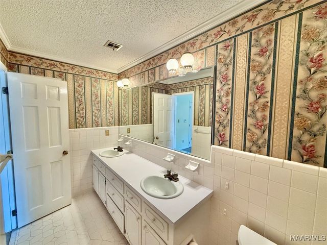 39 Wilkins Road, Selma, AL 36701