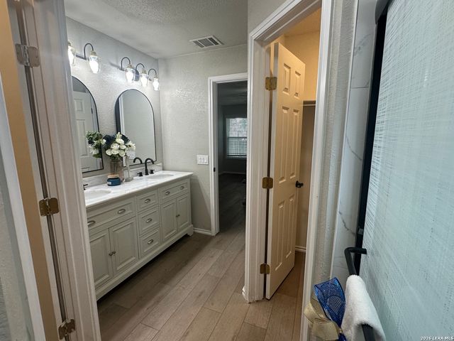 5635 Timber Star, San Antonio, TX 78250