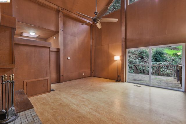 9 Wildwood Road, Orinda, CA 94563