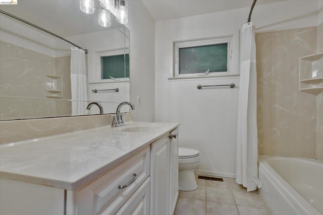 9 Wildwood Road, Orinda, CA 94563