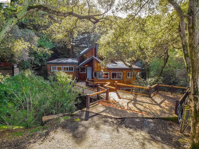9 Wildwood Road, Orinda, CA 94563