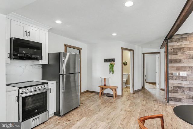 418 E MAIN STREET, Shiremanstown, PA 17011