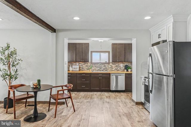 418 E MAIN STREET, Shiremanstown, PA 17011