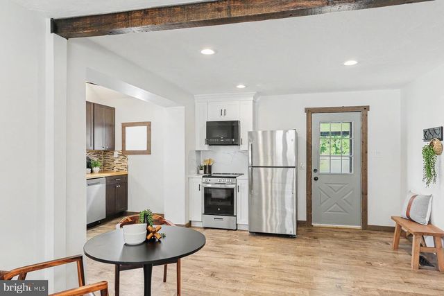 418 E MAIN STREET, Shiremanstown, PA 17011