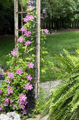 2941 Silverhill Drive, Waterford, MI 48329