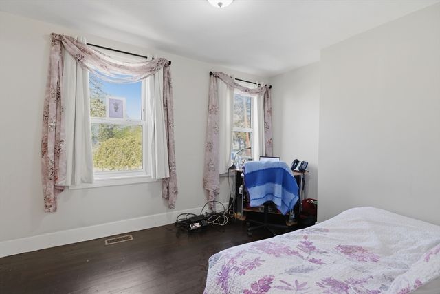 66 High Street, Northbridge, MA 01588