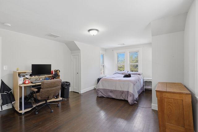 66 High Street, Northbridge, MA 01588