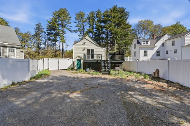 66 High Street, Northbridge, MA 01588