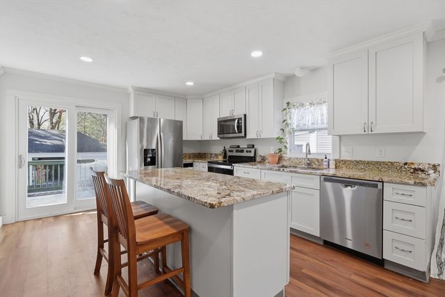 66 High Street, Northbridge, MA 01588