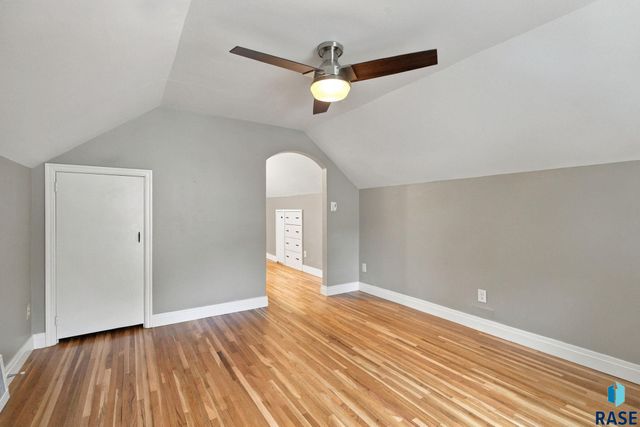 1900 S 6th Ave Avenue, Sioux Falls, SD 57105