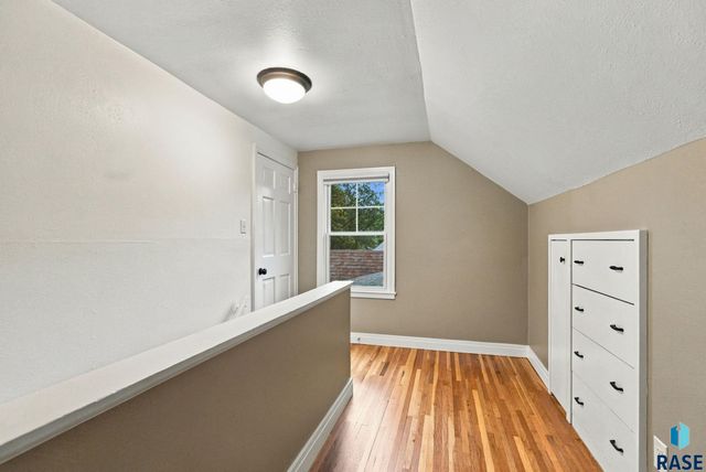 1900 S 6th Ave Avenue, Sioux Falls, SD 57105