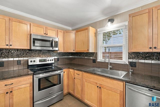 1900 S 6th Ave Avenue, Sioux Falls, SD 57105