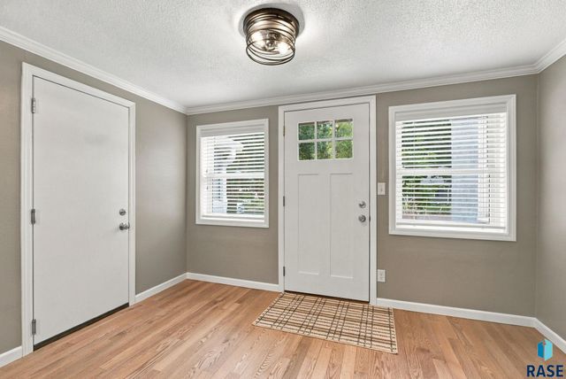 1900 S 6th Ave Avenue, Sioux Falls, SD 57105