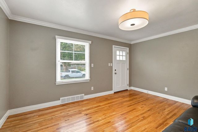 1900 S 6th Ave Avenue, Sioux Falls, SD 57105