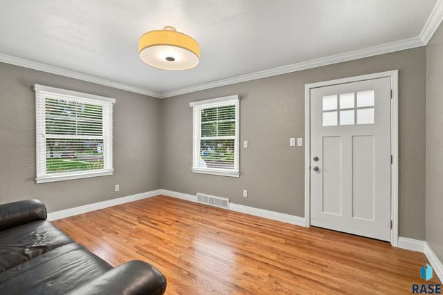 1900 S 6th Ave Avenue, Sioux Falls, SD 57105