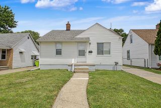 17727 Lowell Street, Roseville City, MI 48066