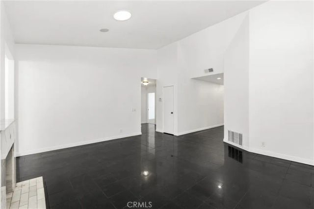 18090 Orange, Fontana, CA 92335