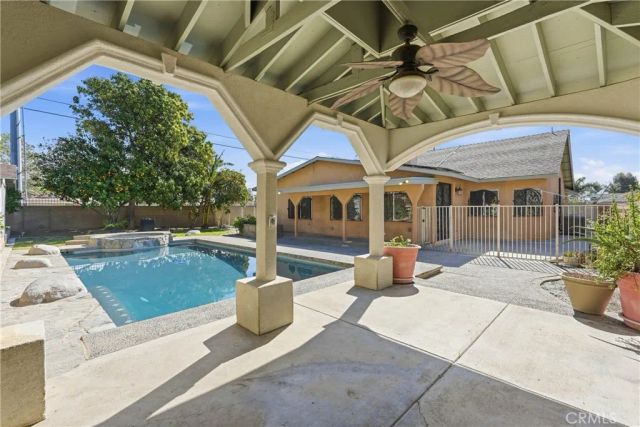 18090 Orange, Fontana, CA 92335