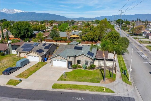 18090 Orange, Fontana, CA 92335