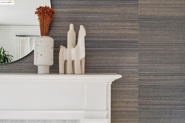 6218 MANOA St, Oakland, CA 94618