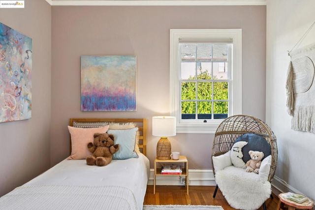 6218 MANOA St, Oakland, CA 94618