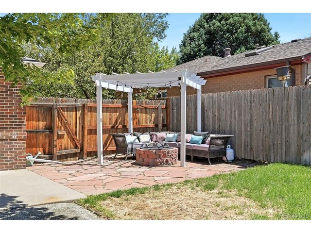 3115 N Steele St, Denver, CO 80205