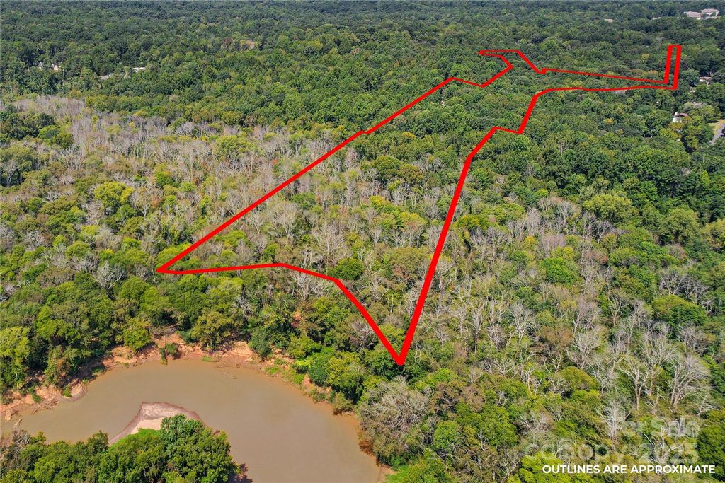 000 Roanoke Drive, Fort Mill, SC 29715