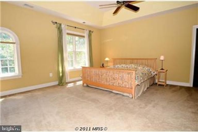 2181 HARITHY DR, Dunn Loring, VA 22027