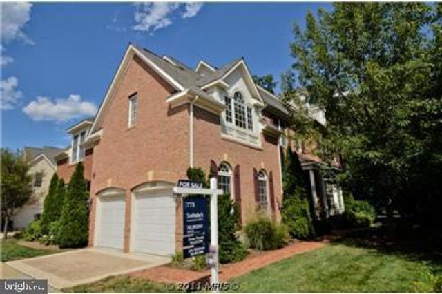 2181 HARITHY DR, Dunn Loring, VA 22027