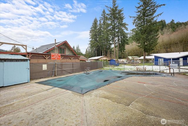 12808 E Macs Loop Road, Granite Falls, WA 98252