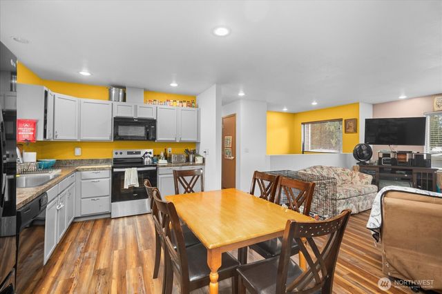 12808 E Macs Loop Road, Granite Falls, WA 98252