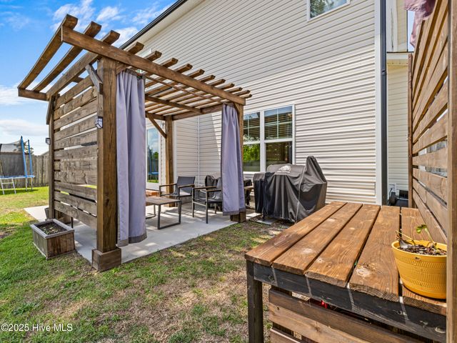 118 Prospect Drive, Richlands, NC 28574