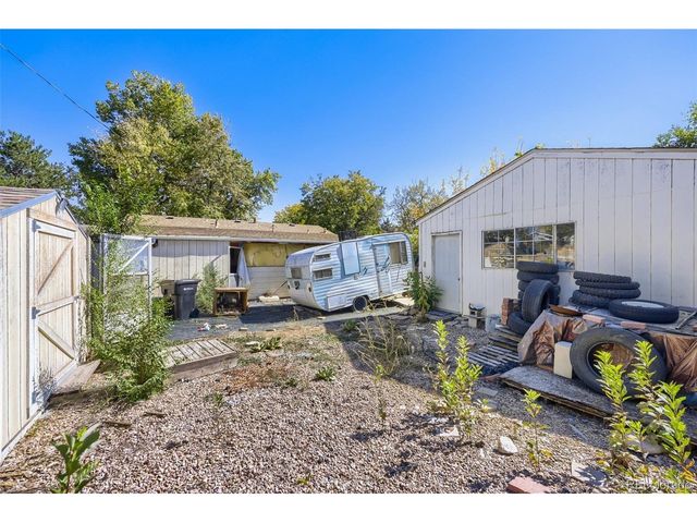 8469 Ames St, Arvada, CO 80003