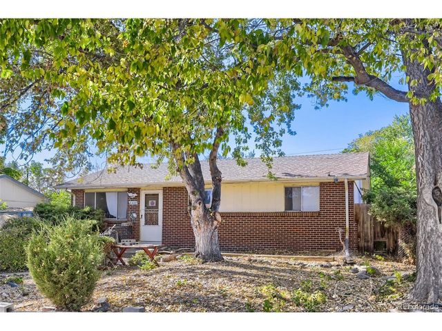 8469 Ames St, Arvada, CO 80003