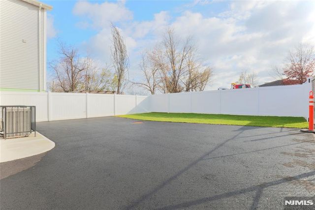 32 Garibaldi Avenue 1, Newark, NJ 07114