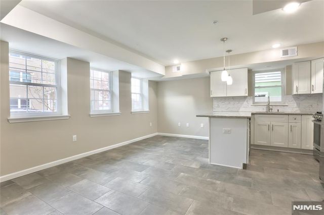 32 Garibaldi Avenue 1, Newark, NJ 07114