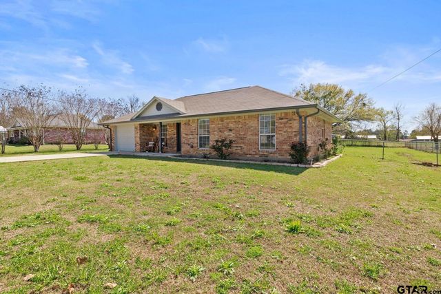 507A Fleming Street, Mt Vernon, TX 75457