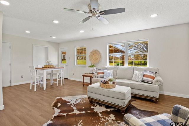 507A Fleming Street, Mt Vernon, TX 75457