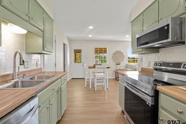 507A Fleming Street, Mt Vernon, TX 75457