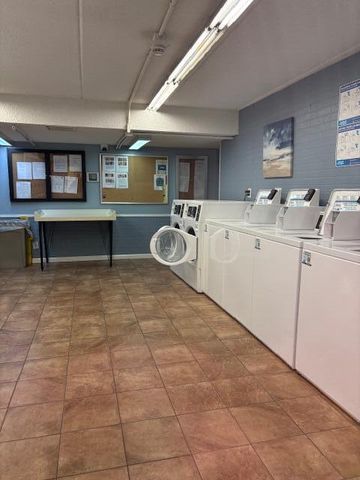 209 W Miracle Strip Parkway APT F104, Mary Esther, FL 32569